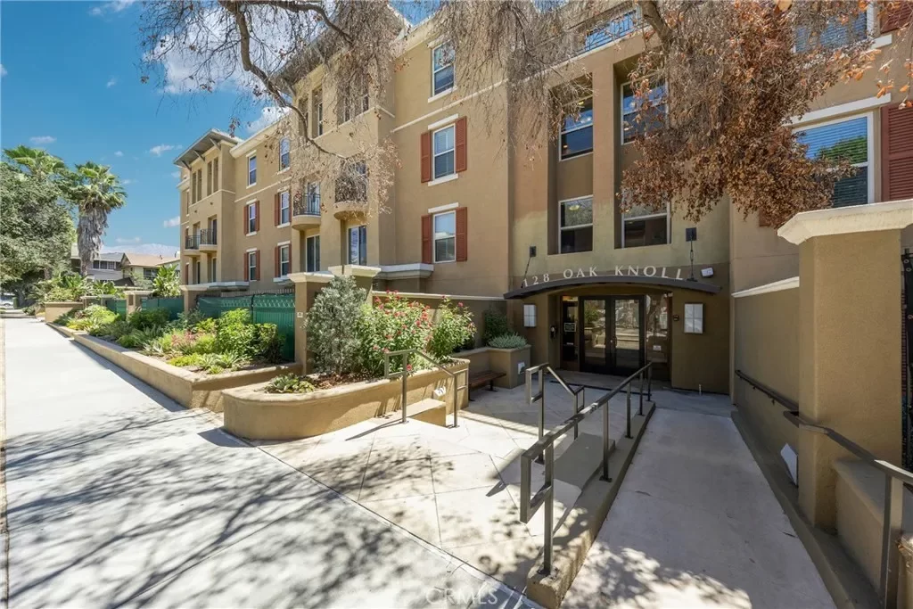 3BR Condo for Sale in Pasadena, CA