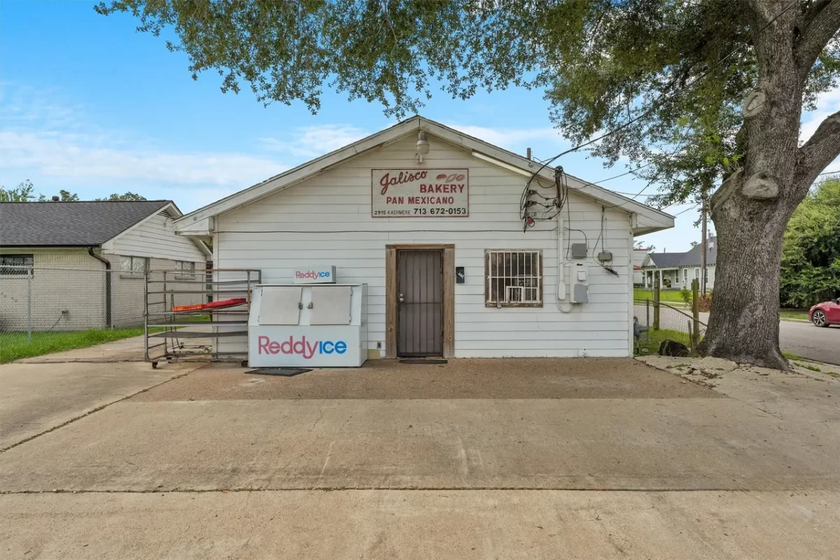 House for Sale in Houston, TX