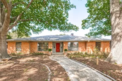 4BR House for Sale in Dallas, TX