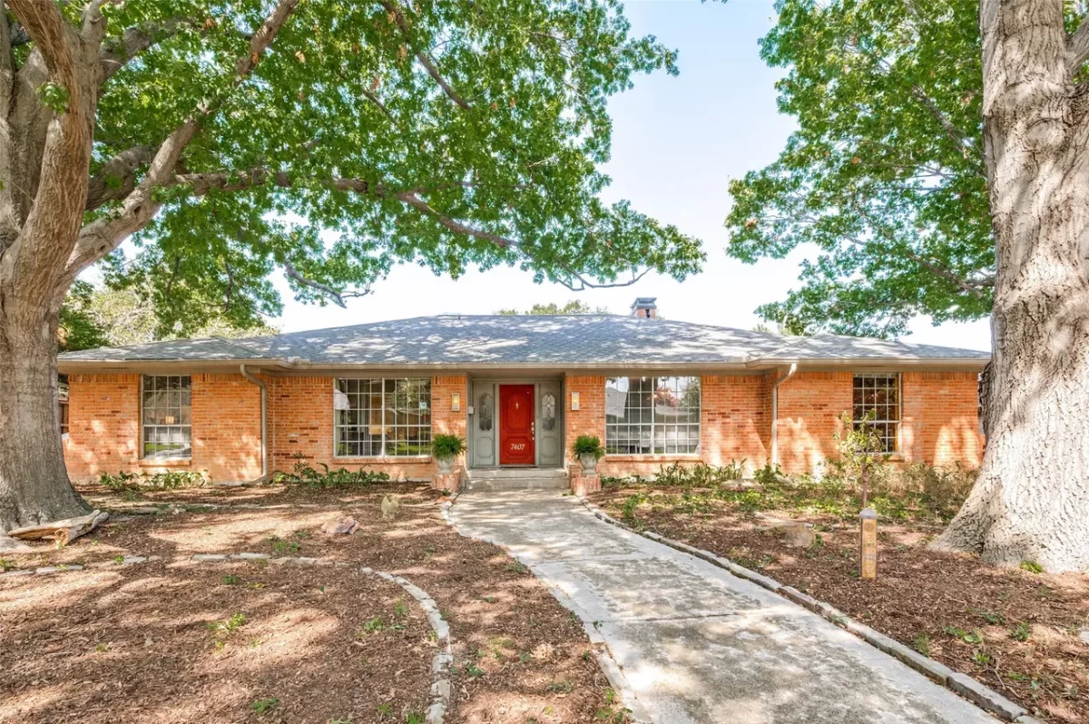 4BR House for Sale in Dallas, TX