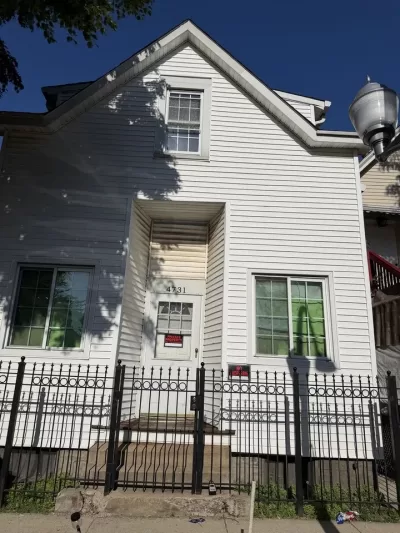 3BR House for Sale in Chicago, IL