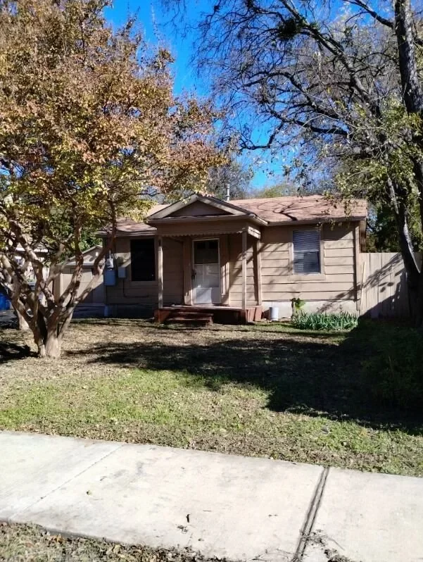 2BR House for Sale in Dallas, TX