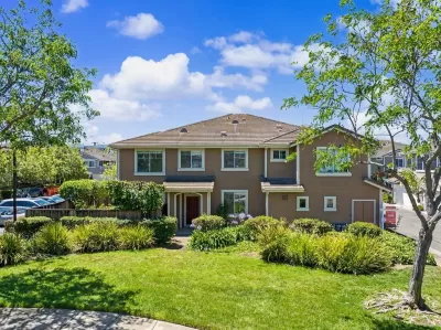 4BR Townhouse for Sale in Milpitas, CA
