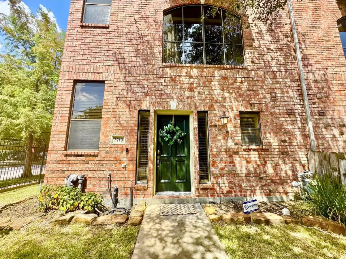 2BR Condo for Rent in Houston, TX