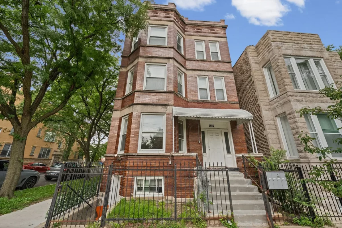 12BR Multi-Family for Sale in Chicago, IL