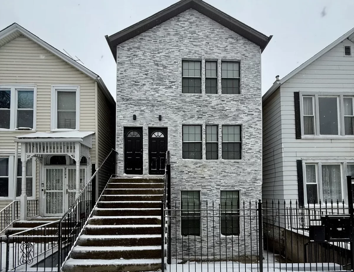 2BR House for Rent in Chicago, IL