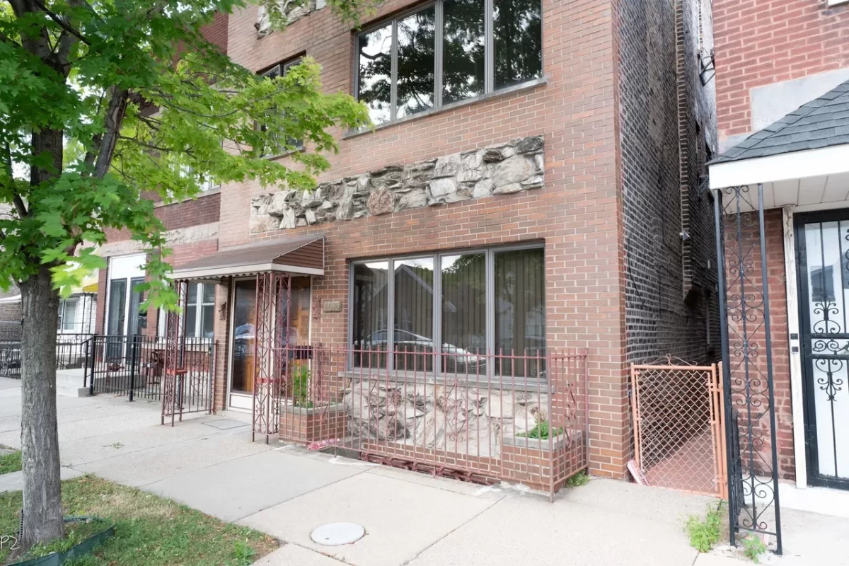 2BR House for Rent in Chicago, IL