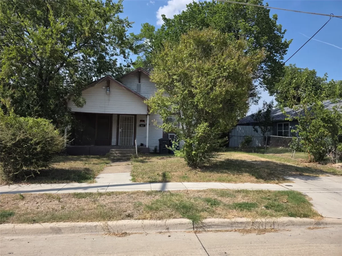 2BR House for Sale in Dallas, TX