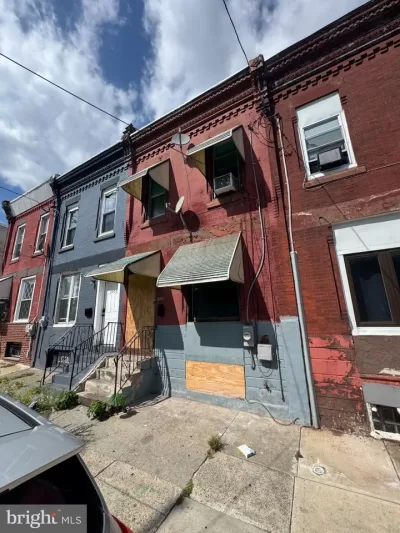 4BR Townhouse for Sale in Philadelphia, PA