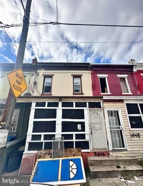 2BR Townhouse for Sale in Philadelphia, PA