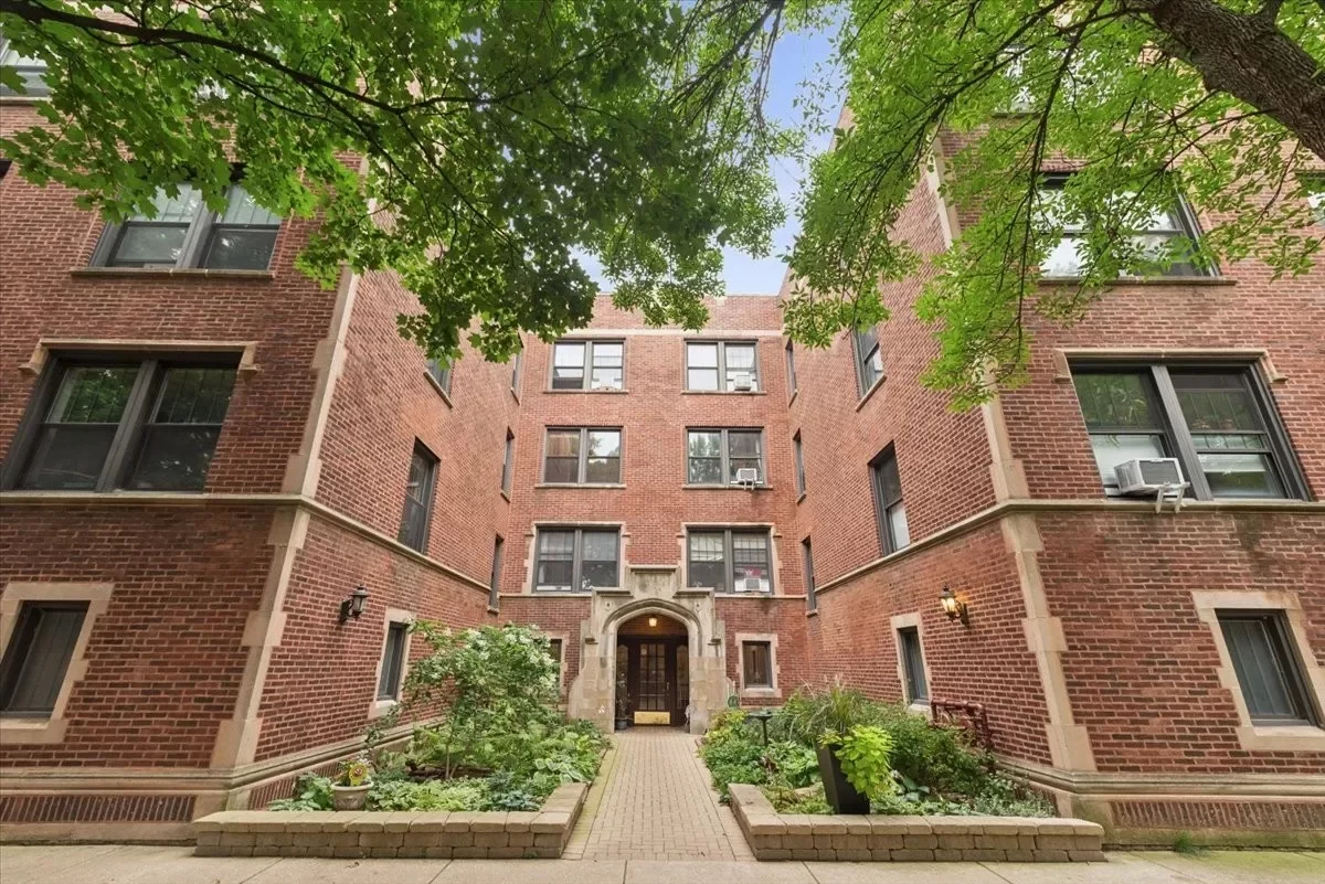1BR Condo for Sale in Chicago, IL