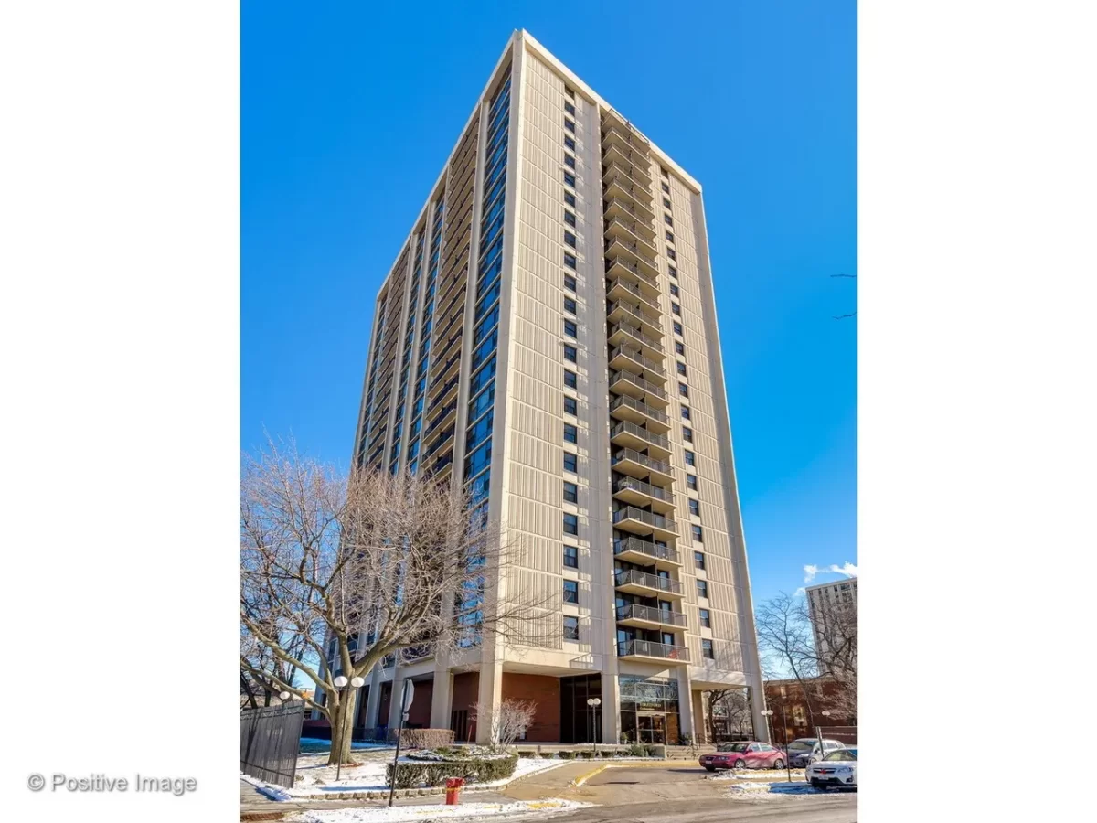 1BR Condo for Sale in Chicago, IL