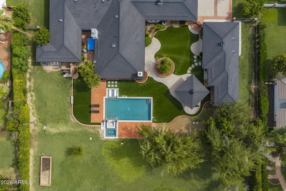 6BR House for Sale in Phoenix, AZ