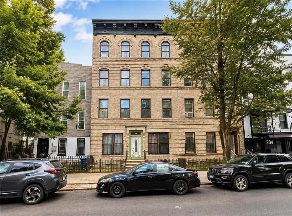 12BR Multi-Family for Sale in Brooklyn, NY