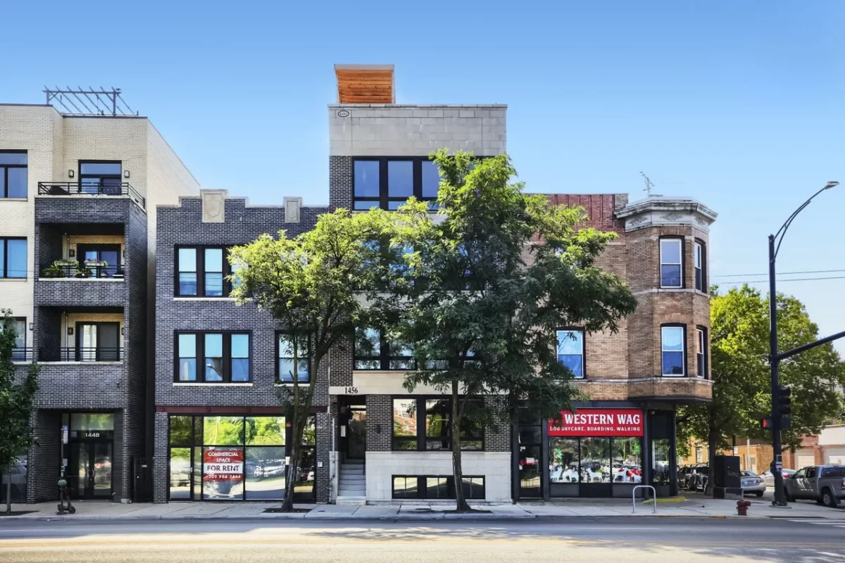 4BR Condo for Sale in Chicago, IL