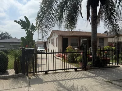 5BR Multi-Family for Sale in East Los Angeles, CA