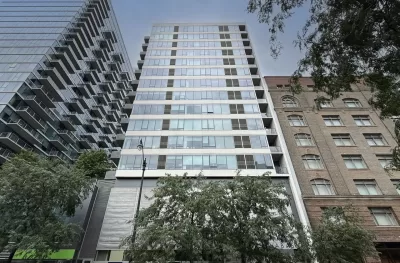 2BR Condo for Sale in Chicago, IL
