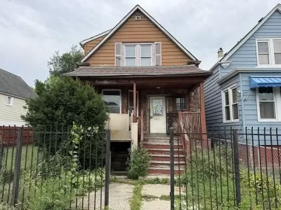 4BR House for Sale in Chicago, IL