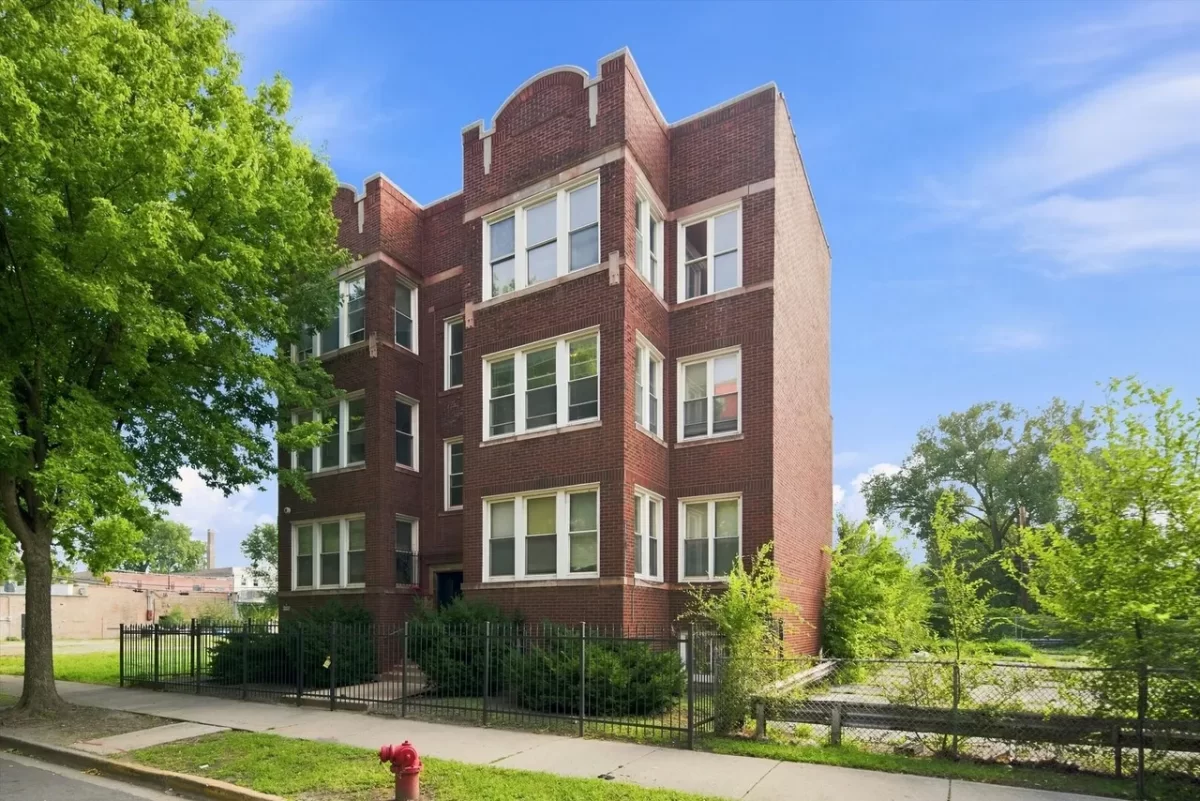 15BR Multi-Family for Sale in Chicago, IL