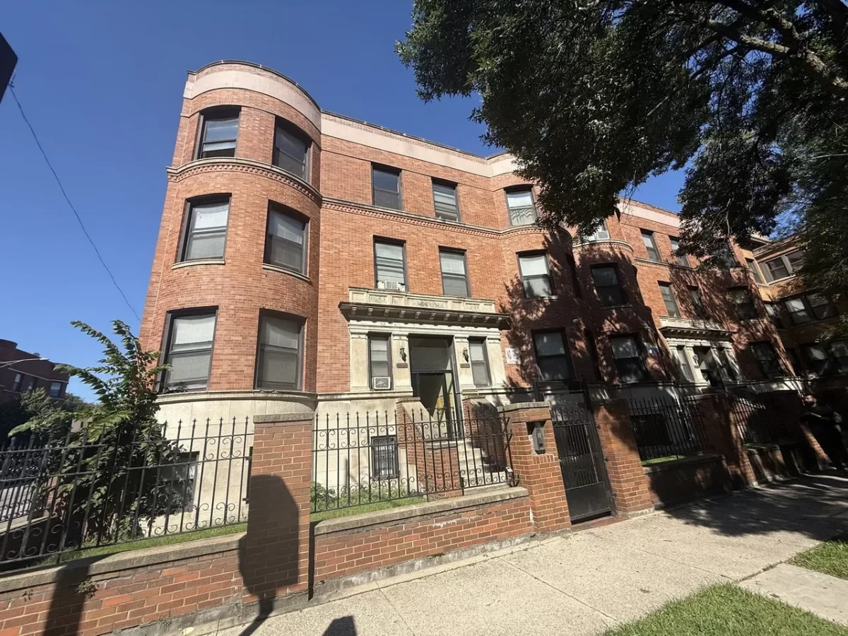 2BR Apartment for Rent in Chicago, IL