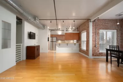 2BR Condo for Sale in Phoenix, AZ