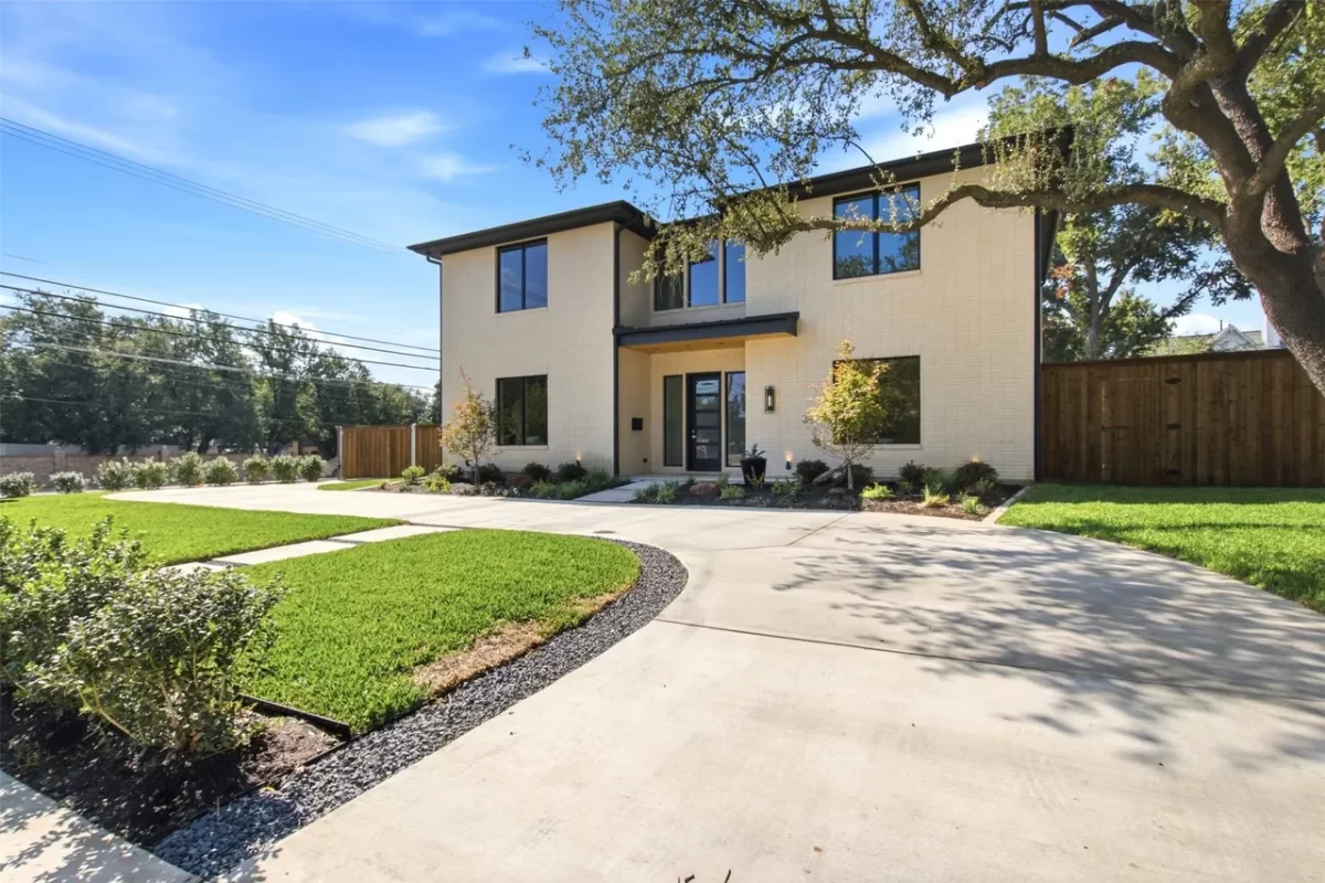 5BR House for Sale in Dallas, TX