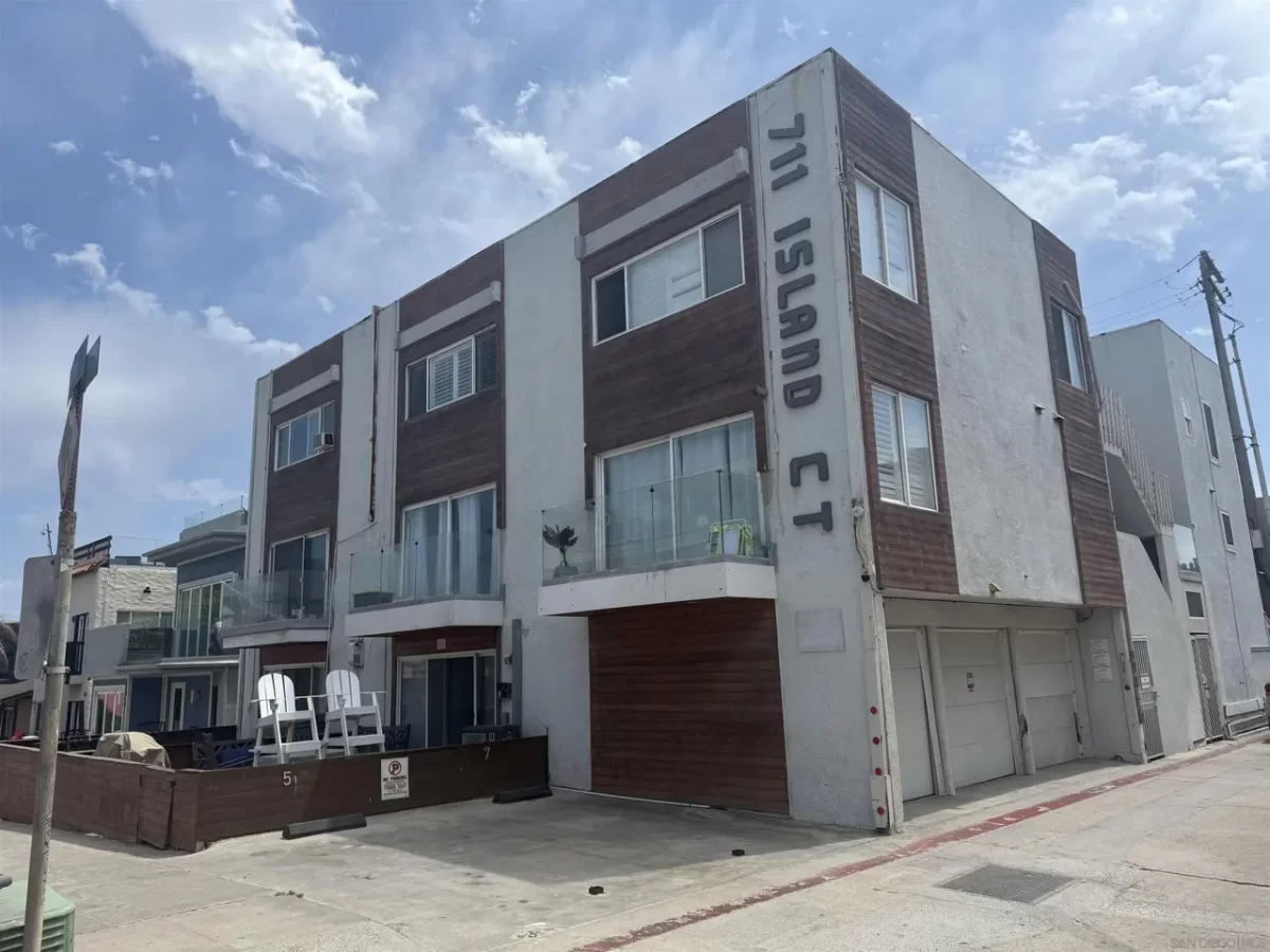 2BR Condo for Sale in San Diego, CA