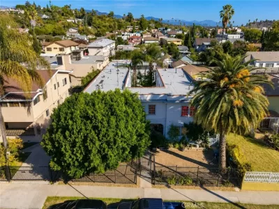 2BR House for Rent in Los Angeles, CA
