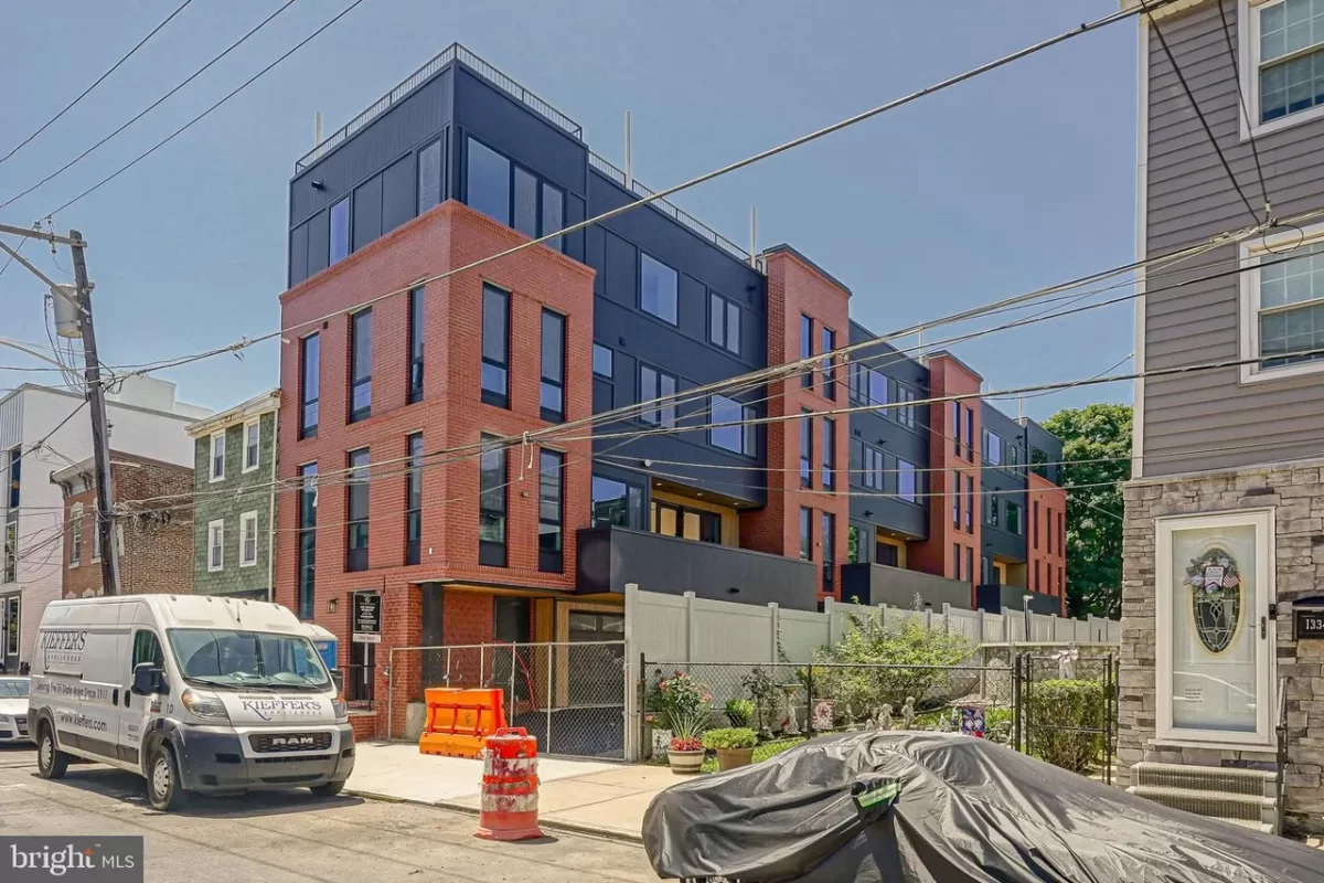 4BR Townhouse for Sale in Philadelphia, PA