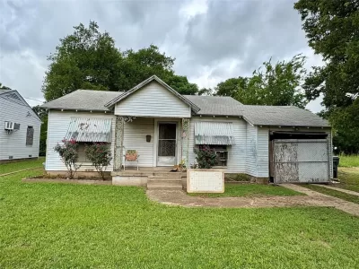 2BR House for Sale in Dallas, TX