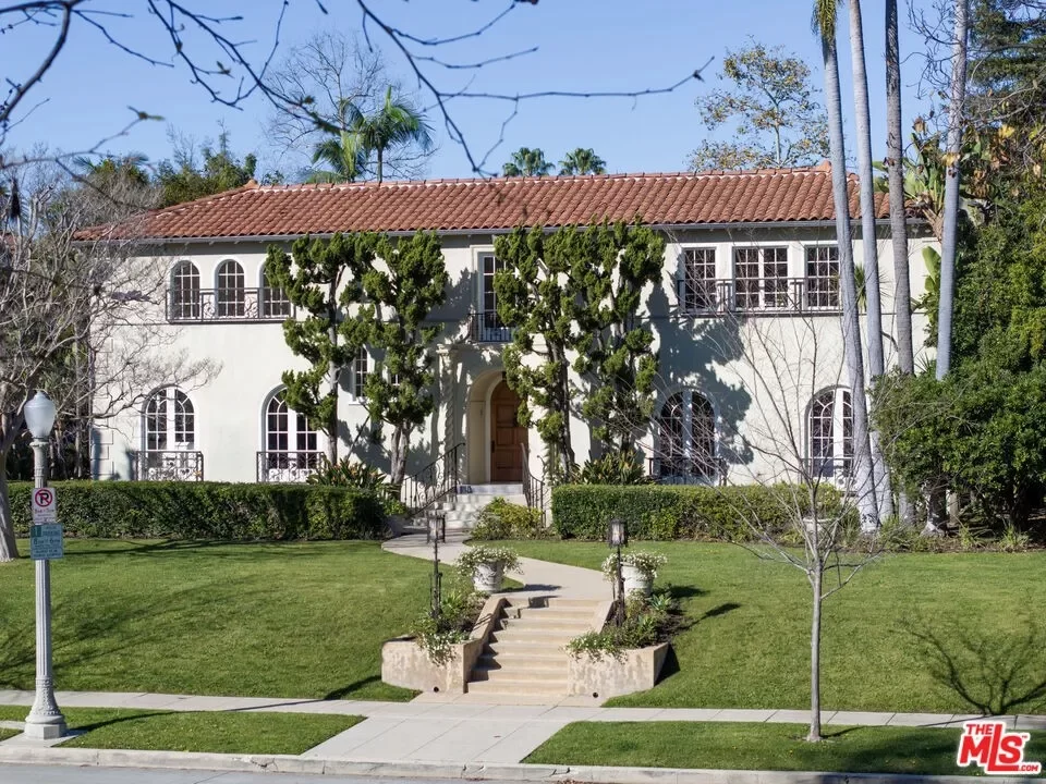 7BR House for Sale in Los Angeles, CA
