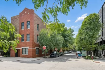2BR Condo for Sale in Chicago, IL