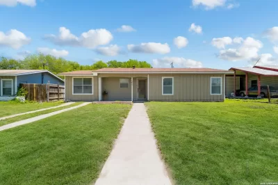 3BR House for Sale in San Antonio, TX