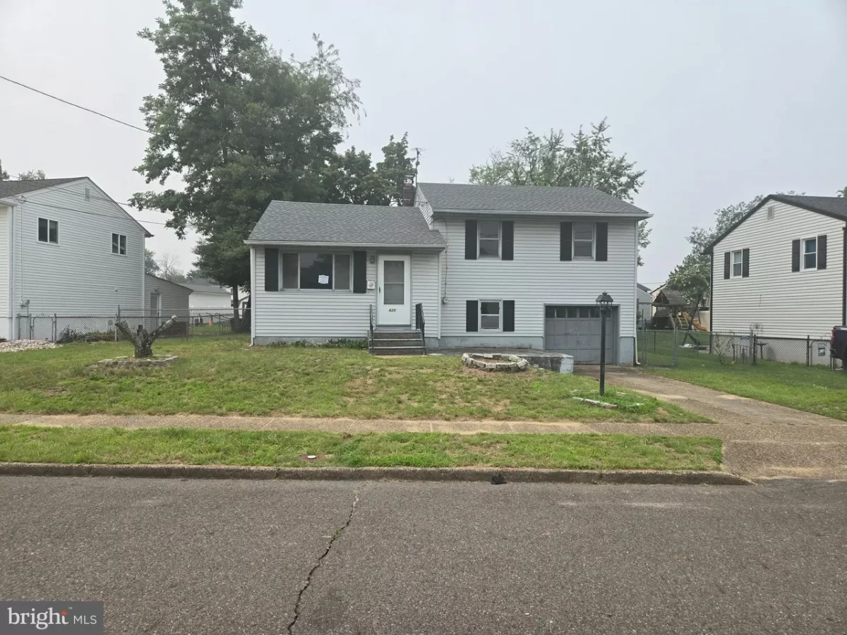 3BR House for Sale in Runnemede, NJ