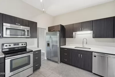 2BR Townhouse for Rent in Phoenix, AZ