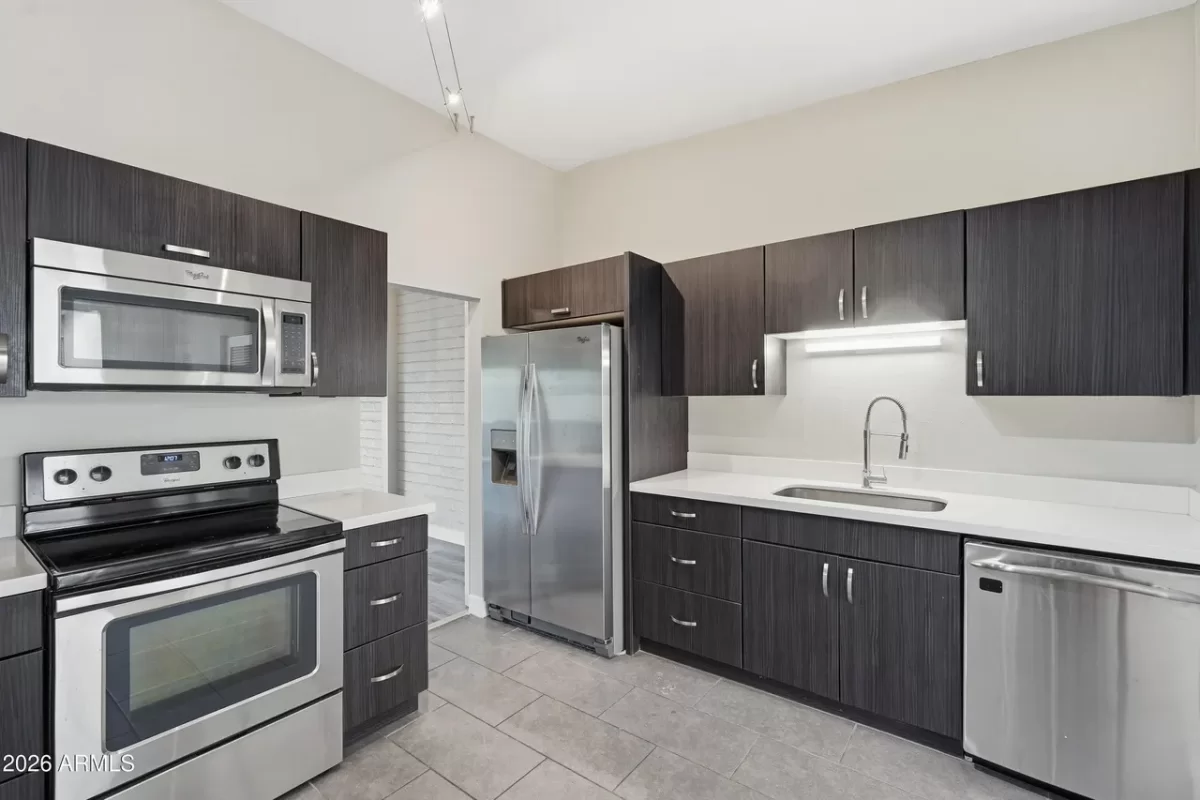 2BR Townhouse for Rent in Phoenix, AZ
