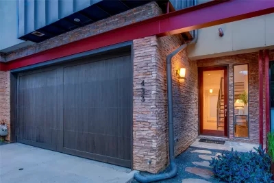 2BR Townhouse for Sale in Dallas, TX