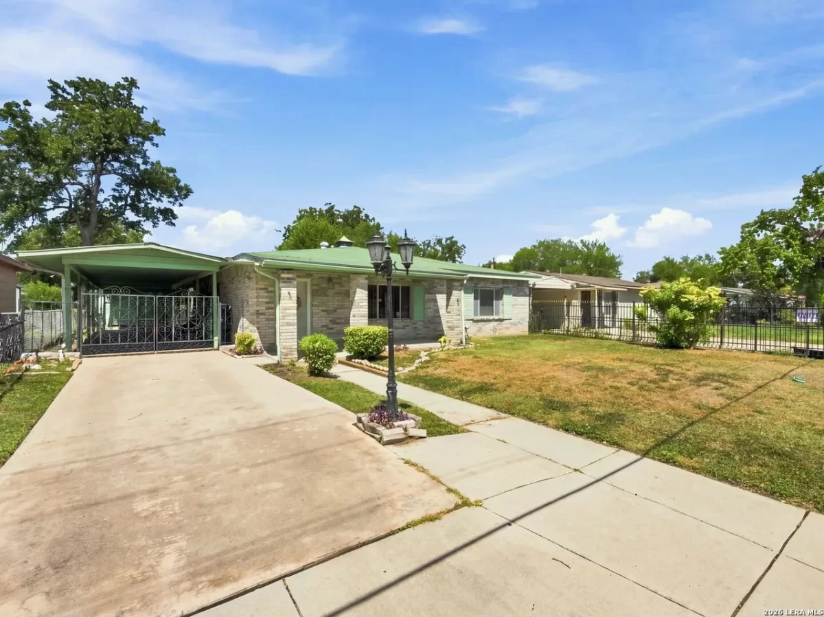 3BR House for Sale in San Antonio, TX