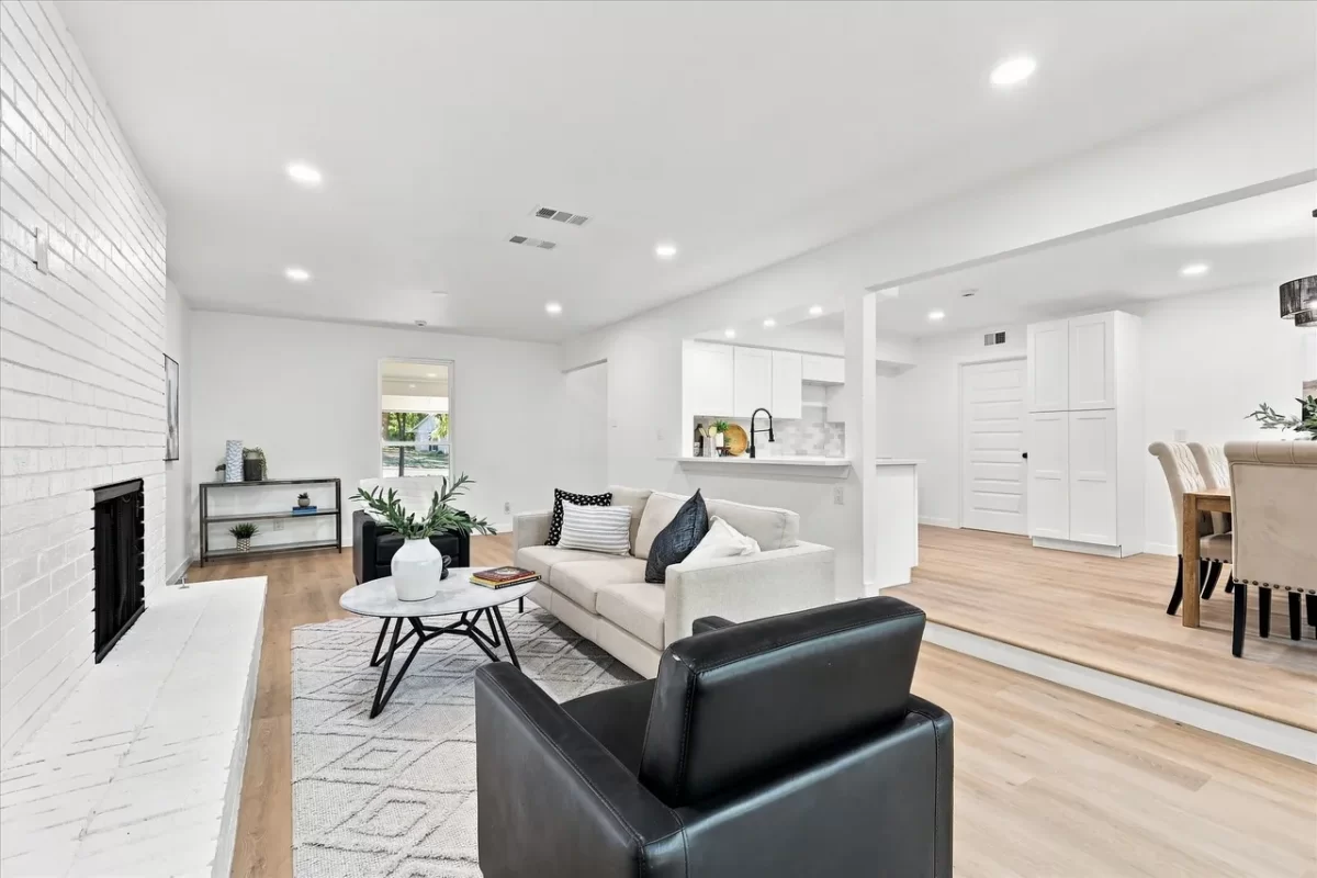 4BR House for Sale in Dallas, TX