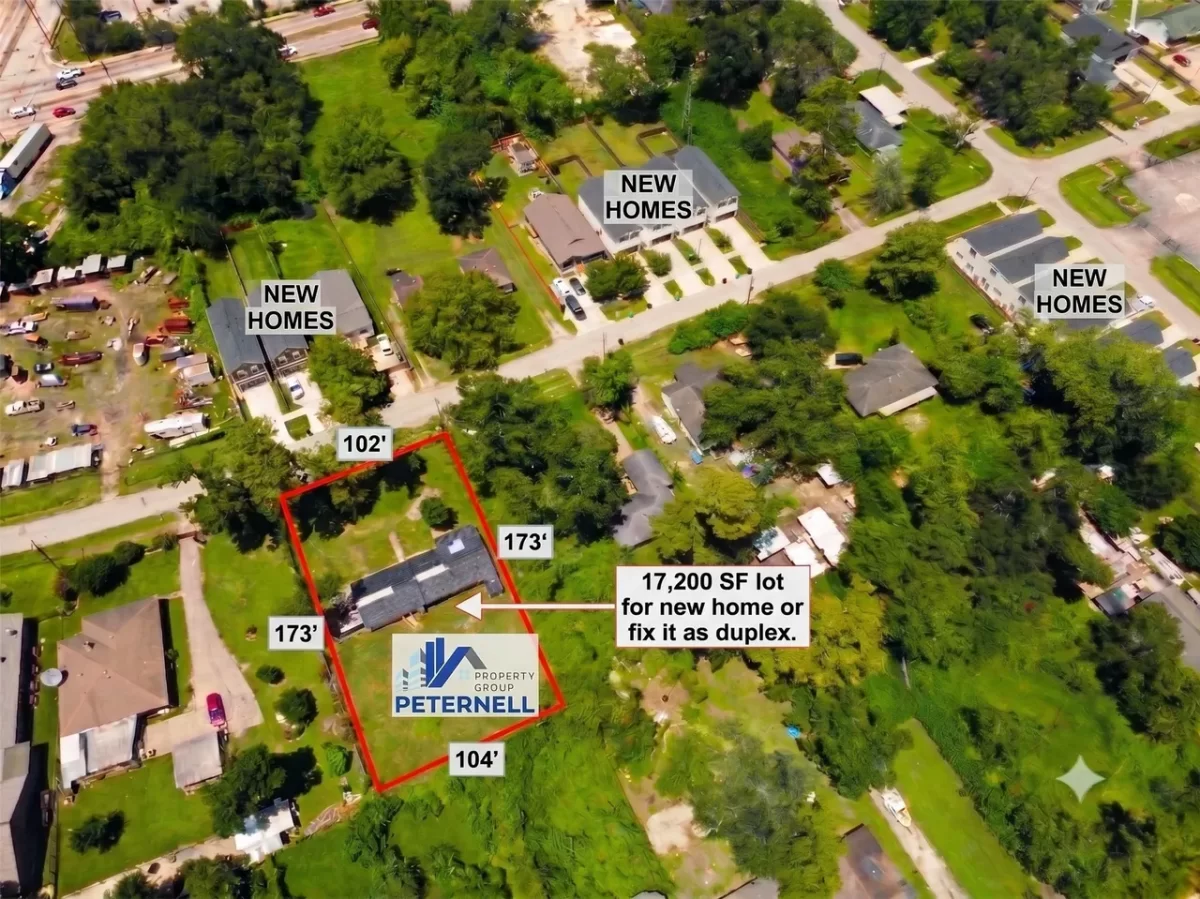 4BR Multi-Family for Sale in Houston, TX