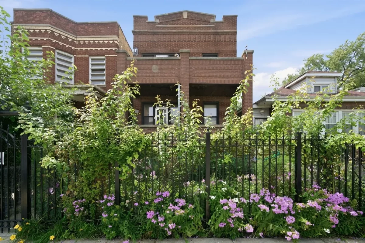 2BR House for Rent in Chicago, IL