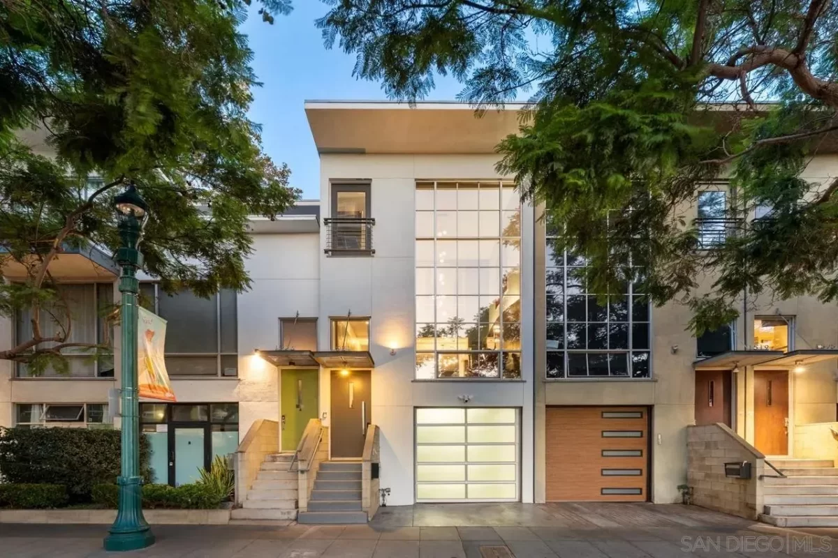 2BR House for Sale in San Diego, CA