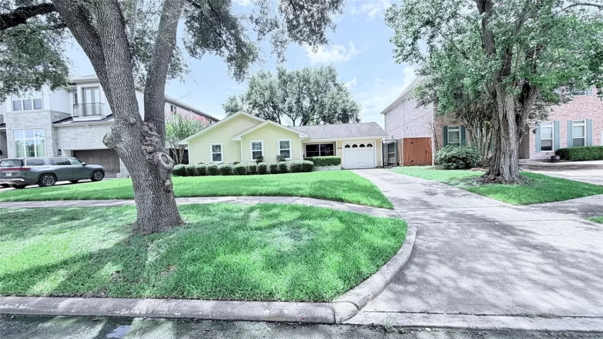 3BR House for Sale in Bellaire, TX