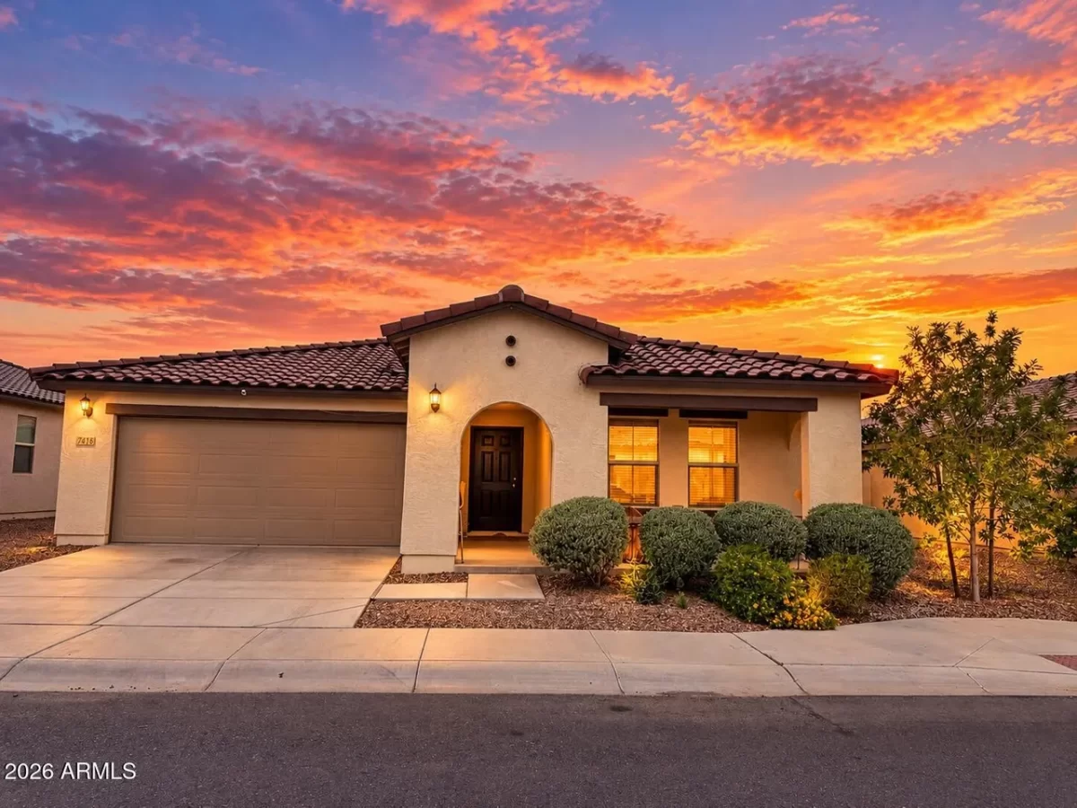 4BR House for Sale in Phoenix, AZ