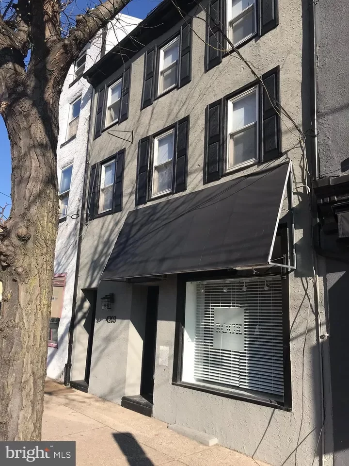 3BR House for Sale in Philadelphia, PA