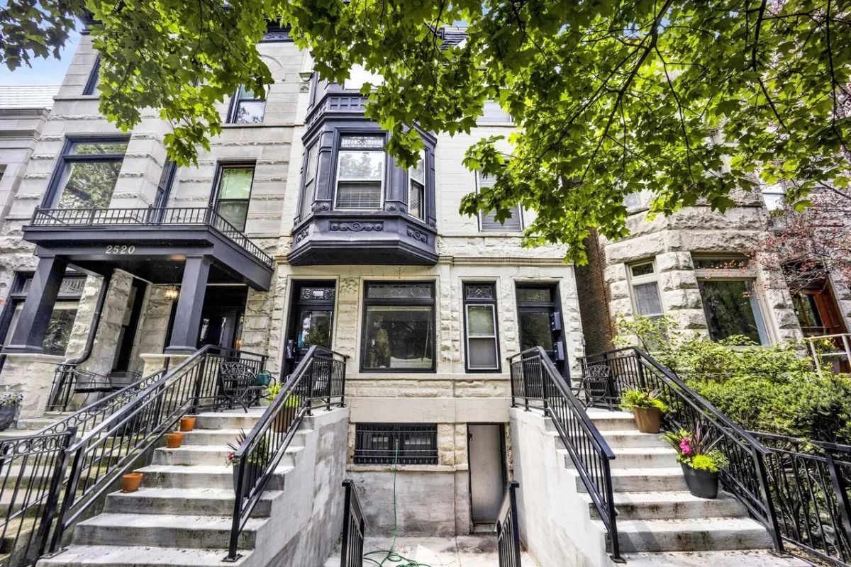 4BR House for Rent in Chicago, IL