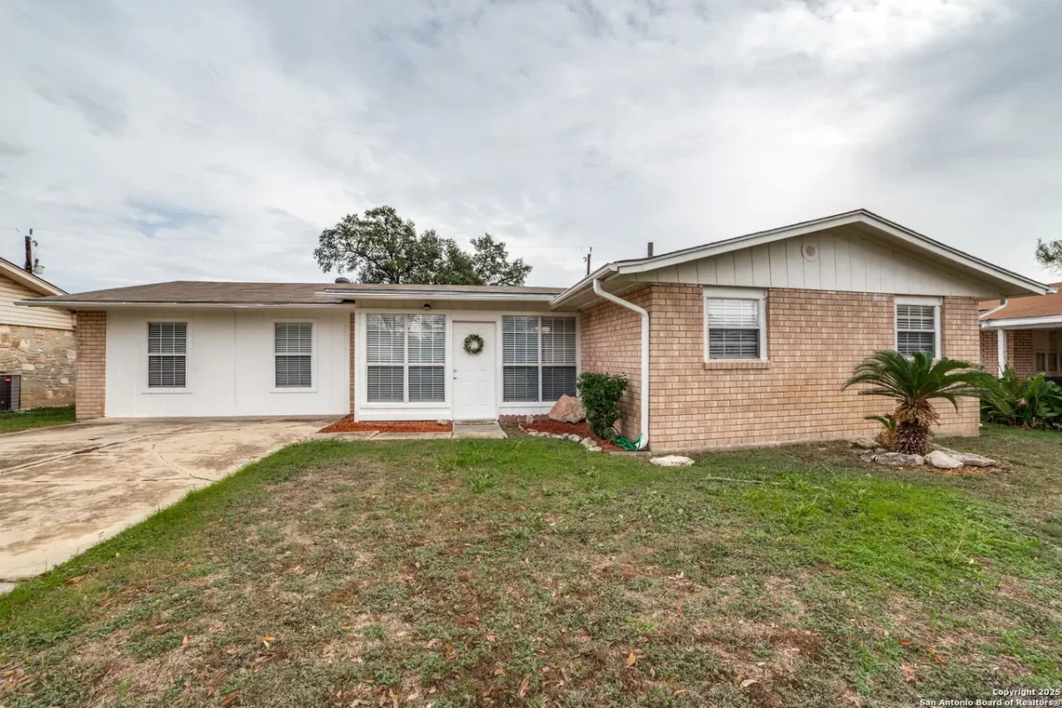 3BR House for Sale in San Antonio, TX