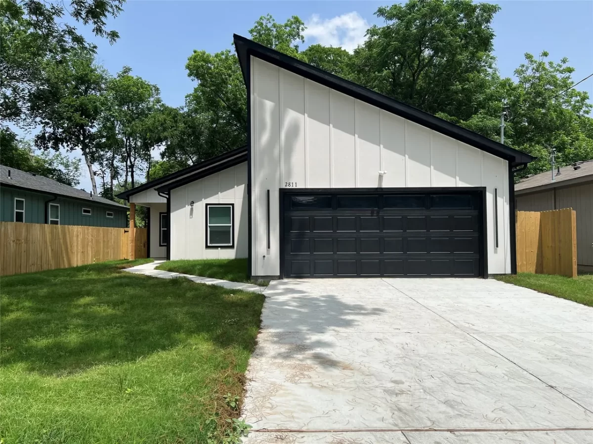 4BR House for Sale in Dallas, TX