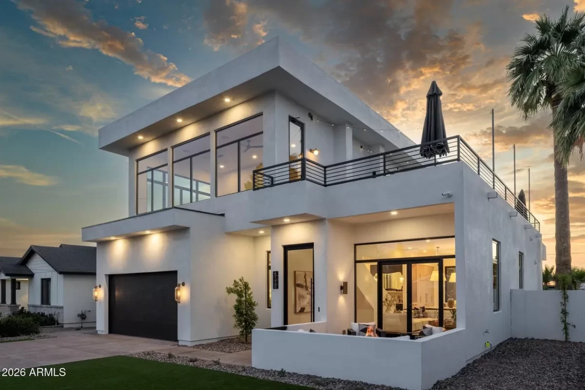 4BR House for Sale in Phoenix, AZ