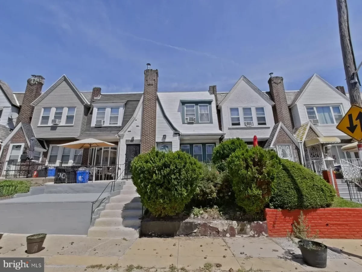 3BR Townhouse for Sale in Philadelphia, PA